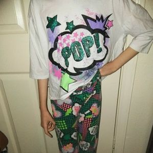 Colorful Pop shirt and pants outfit